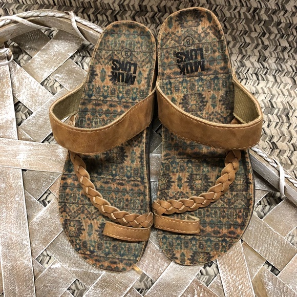 Shoes - Muk Luk samdals size 8